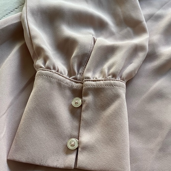 Ann Taylor Factory Blush Pink Blouse Top Size Large - Picture 11 of 11